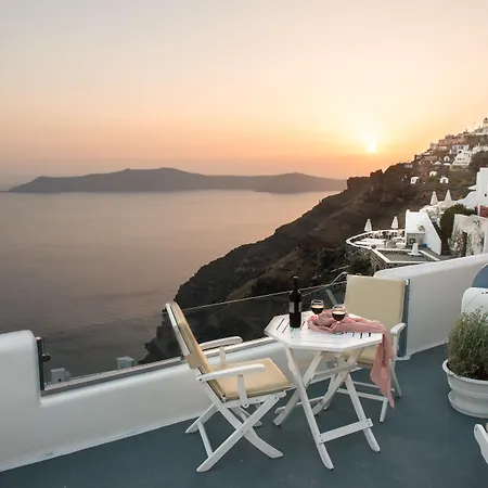 Pegasus & (adults Only) 5* Imerovigli (Santorini)