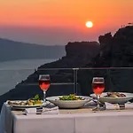Pegasus & (adults Only) 5* Imerovigli (Santorini)