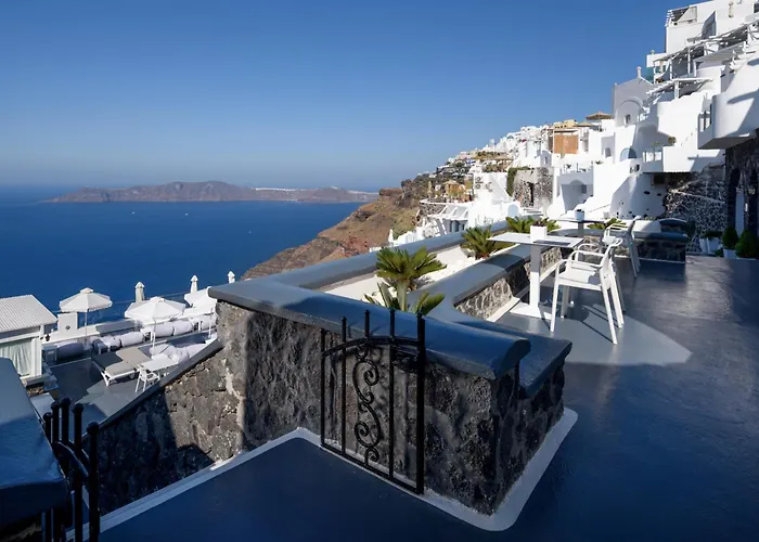 Pegasus & (adults Only) 5* Imerovigli (Santorini)